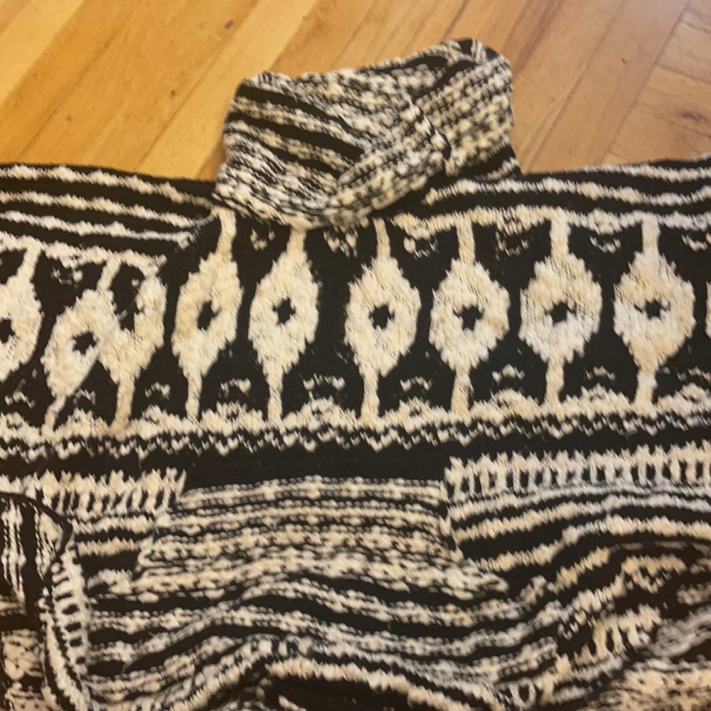 Free People geo shawl with hood